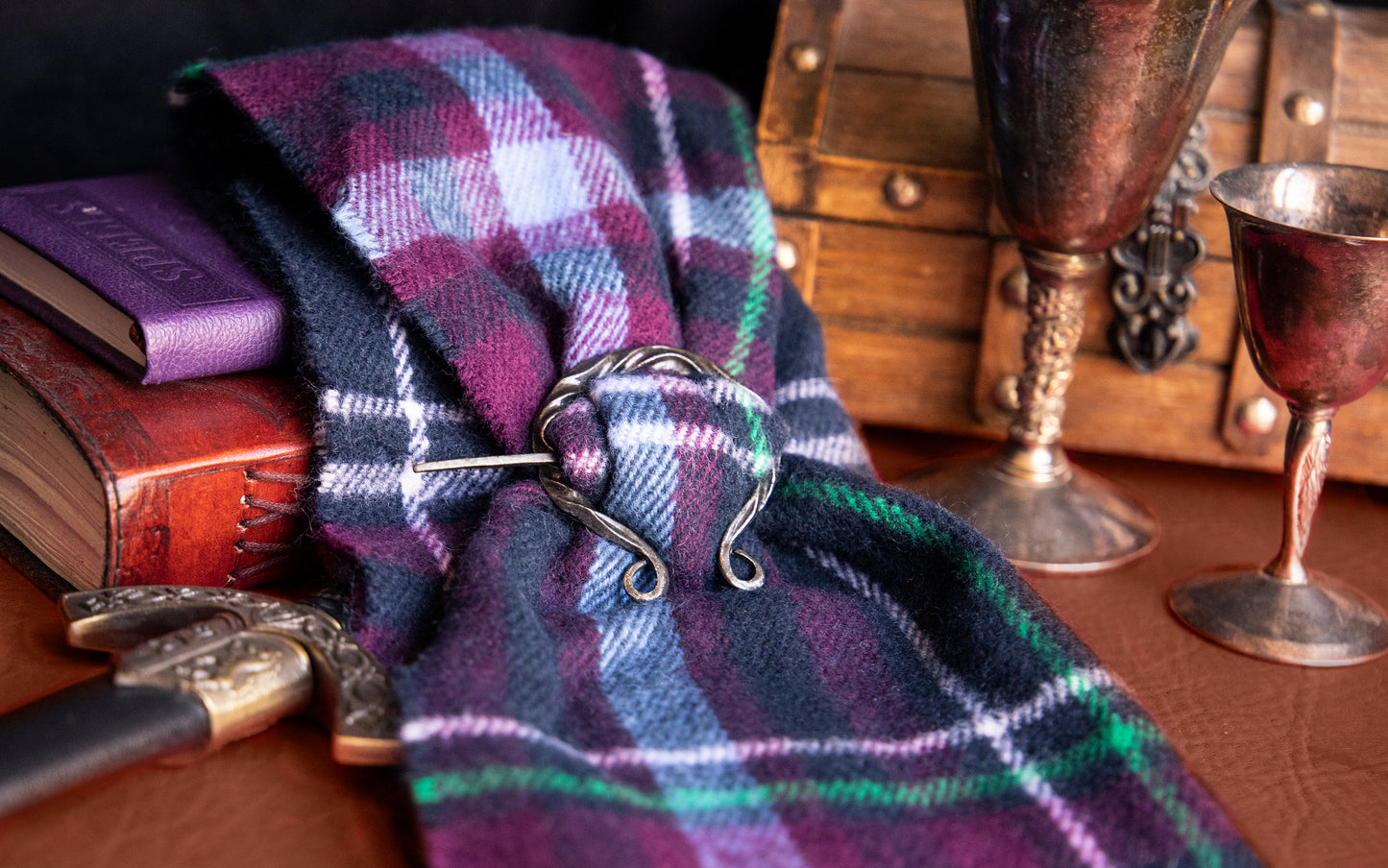 Wiggly Penannular Brooch